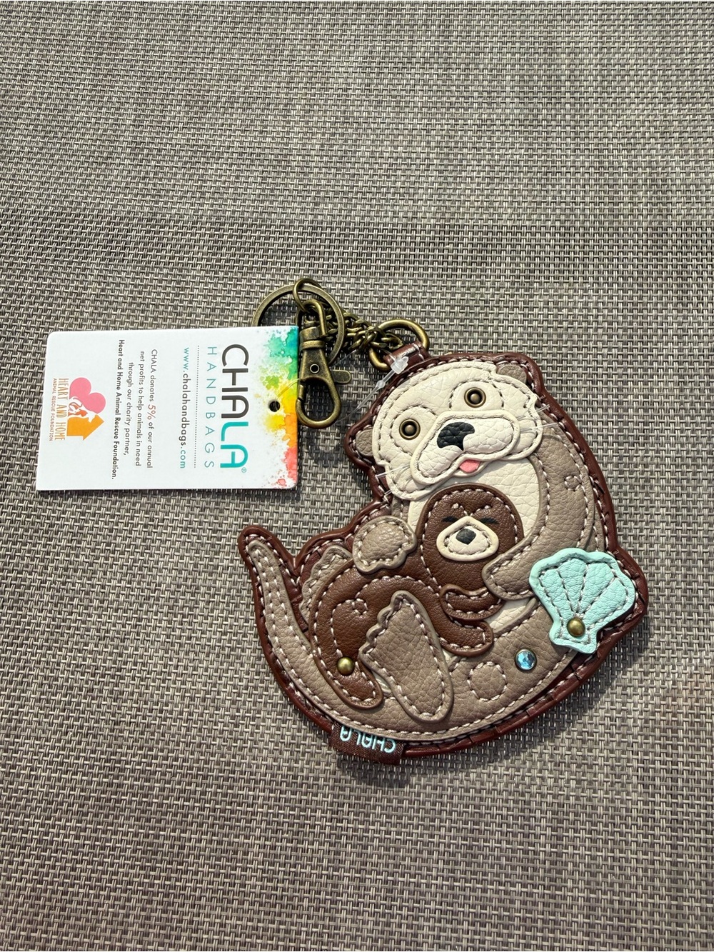 Chala Brown Woven Otter with baby Keychain Coin Pouch with Mint shell